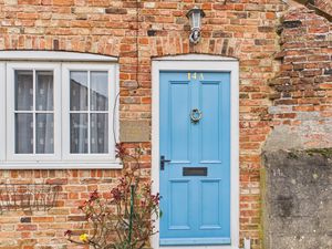 Round Corner Cottage- click for photo gallery